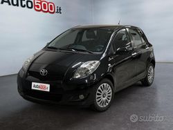 Nero Usata 2010 Toyota Yaris Sol Tre volumi | 7200 € (Buon prezzo)