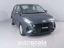 Grigio metallizzato Usata 2023 Hyundai i10 Due volumi | 14.990 € (Buon prezzo)