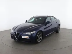 Blu Usata 2017 Alfa Romeo Giulia Super Tre volumi | 17.799 € (Buon prezzo)