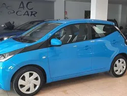 Blu Usata 2018 Toyota Aygo Business Edition Due volumi | 7900 € (Buon prezzo)