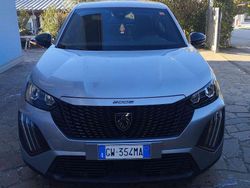 Grigio Usata 2024 Peugeot 2008 Active SUV | 18.400 € (Buon prezzo)