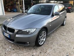 Grigio Usata 2009 BMW 318 Station wagon | 2900 € (Buon prezzo)
