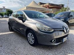 Grigio Usata 2015 Renault Clio IV Tre volumi | 7300 € (Buon prezzo)