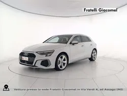 Bianco ghiacciaio metallizzato Usata 2024 Audi A3 Sportback S-Line Tre volumi | 35.900 € (Buon prezzo)