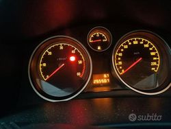 Grigio Usata 2004 Opel Astra Tre volumi | 600 € (Super prezzo)