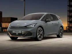 Grigio Usata 2023 Cupra Born e-Boost Due volumi | 27.890 € (Buon prezzo)