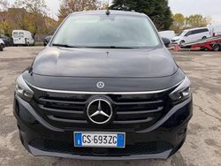 Nero Usata 2024 Mercedes EQT200 Monovolume | 18.000 €