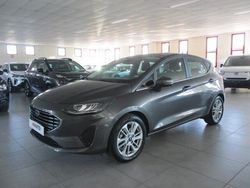 Grigio Usata 2023 Ford Fiesta Titanium Due volumi | 15.800 € (Cara)