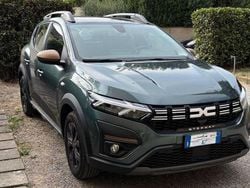 Verde Usata 2024 Dacia Sandero Extreme Tre volumi | 16.500 € (Buon prezzo)