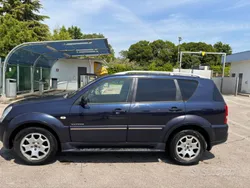 Blu/azzurro Usata 2009 Ssangyong Rexton SUV | 3500 € (Buon prezzo)