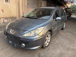 Grigio Usata 2006 Peugeot 307 Station wagon | 1000 € (Buon prezzo)