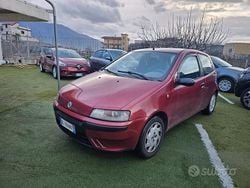 Rosso Usata 2000 Fiat Punto Tre volumi | 990 € (Buon prezzo)