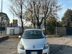Usata 2011 Renault Scénic III Monovolume | 2000 € (Super prezzo)