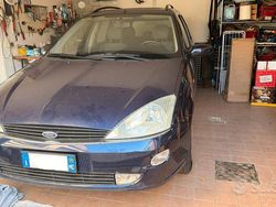 Usata 1999 Ford Focus Station wagon | 1000 €