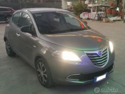 Grigio Usata 2016 Lancia Ypsilon Due volumi | 6500 € (Buon prezzo)
