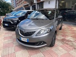Grigio Usata 2022 Lancia Ypsilon Gold Due volumi | 11.190 € (Buon prezzo)