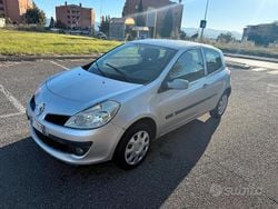 Usata 2009 Renault Clio II | 1999 €
