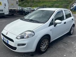 Bianco Usata 2017 Fiat Punto Street Due volumi | 8100 € (Buon prezzo)