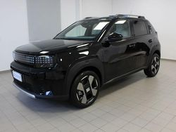 Nero Nuova 2025 Fiat Grande Panda La Prima Due volumi | 23.900 € (Molto cara)