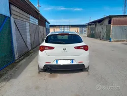 Usata 2013 Alfa Romeo Giulietta Due volumi | 6500 € (Buon prezzo)