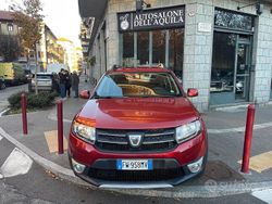 Rosso Usata 2014 Dacia Sandero Stepway Tre volumi | 6990 € (Buon prezzo)
