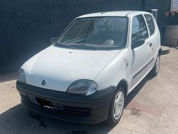 Usata 2000 Fiat 600 Tre volumi | 800 €