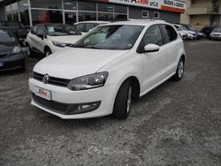 Bianco Usata 2010 VW Polo Highline Tre volumi | 3450 € (Cara)