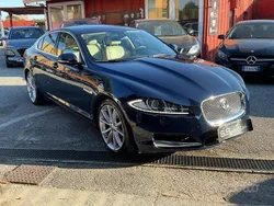Blu Usata 2013 Jaguar XF Premium Luxury Tre volumi | 9999 € (Buon prezzo)