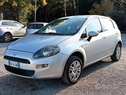 Nero Usata 2012 Fiat Punto Easy Tre volumi | 3499 € (Cara)
