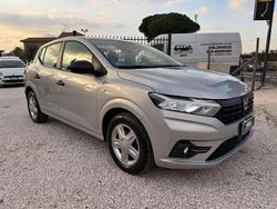 Argento Usata 2021 Dacia Sandero Comfort Due volumi | 10.990 € (Buon prezzo)