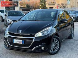 Nero Usata 2017 Peugeot 208 Allure Due volumi | 6999 € (Buon prezzo)