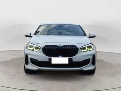 Bianco(met.) Usata 2022 BMW 116 M Sport Due volumi | 23.990 € (Buon prezzo)