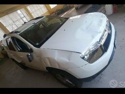 Usata 2013 Dacia Duster SUV | 2100 €