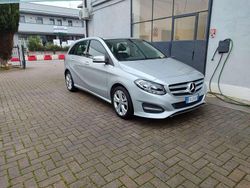 Argento Usata 2015 Mercedes B180 Business Monovolume | 10.999 € (Buon prezzo)