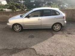 Grigio Usata 2003 Seat Ibiza Tre volumi | 2000 €