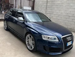 Blu/azzurro Usata 2010 Audi RS6 Sport Station wagon | 41.000 €