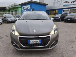 Grigio Usata 2017 Peugeot 208 Allure Due volumi | 7800 € (Buon prezzo)