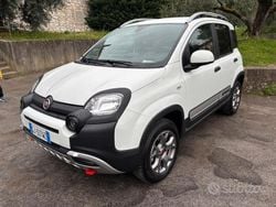 Bianco Usata 2022 Fiat Panda 4x4 Due volumi | 18.500 € (Molto cara)
