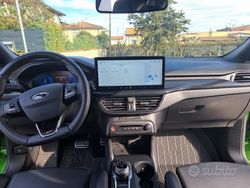 Verde Usata 2022 Ford Focus ST Tre volumi | 30.000 € (Buon prezzo)