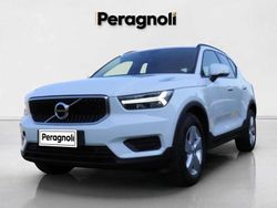Bianco Usata 2018 Volvo XC40 Business Edition SUV | 17.900 € (Buon prezzo)