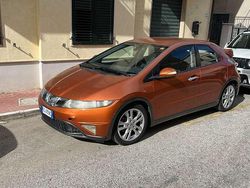 Usata 2007 Honda Civic Elegance Tre volumi | 3100 € (Buon prezzo)