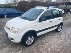 Bianco Usata 2011 Fiat Panda 4x4 Climbing Due volumi | 7000 € (Buon prezzo)