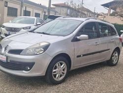 Grigio Usata 2008 Renault Clio II LE Tre volumi | 3300 € (Buon prezzo)
