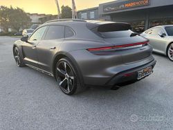 Verde Usata 2022 Porsche Taycan Sport Turismo Tre volumi | 69.999 € (Super prezzo)