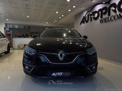 Nero Usata 2017 Renault Mégane IV Tre volumi | 5300 € (Buon prezzo)