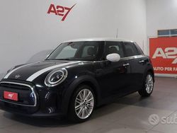 Nero Usata 2022 Mini Cooper Classic Due volumi | 24.900 € (Cara)