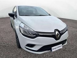Bianco Usata 2019 Renault Clio V Intens Tre volumi | 11.800 € (Buon prezzo)