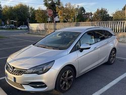Usata 2021 Opel Astra Ultimate Station wagon | 13.500 € (Buon prezzo)