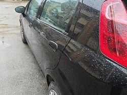 Nero Usata 2009 Fiat Grande Punto Due volumi | 1800 € (Ottimo prezzo)