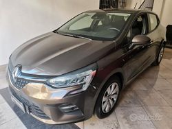 Marrone Usata 2020 Renault Clio V Intens Tre volumi | 10.900 € (Buon prezzo)